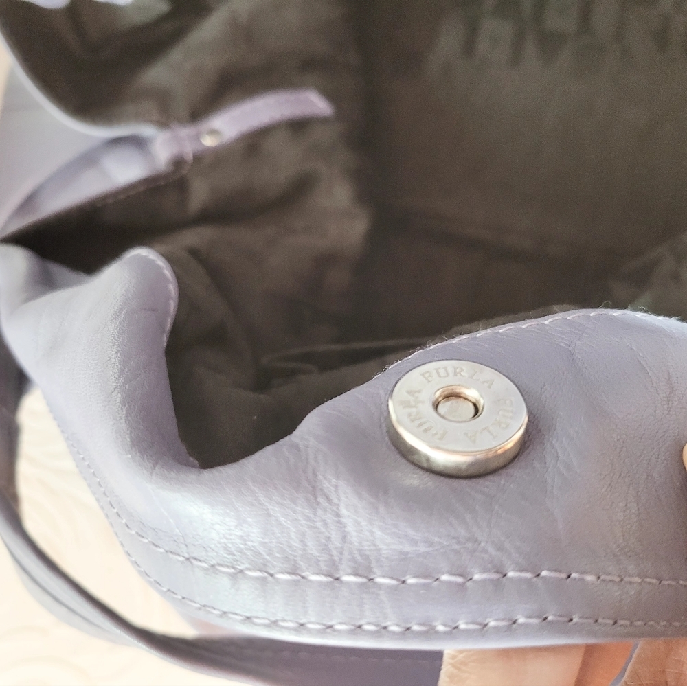 Furla Leather Hobo Lavendar - Picture 10 of 11